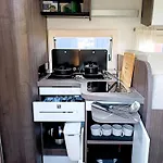 Komfortowy Kamper Na 4 Osoby Benimar Tessoro 463 אתר קמפינג Laziska (Boleslawiec)