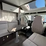 Campingplads Komfortowy Kamper Na 4 Osoby Benimar Tessoro 463