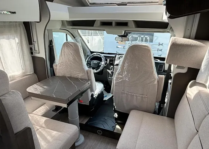 Komfortowy Kamper Na 4 Osoby Benimar Tessoro 463 Camping