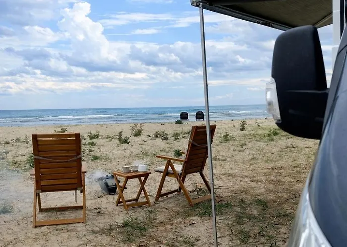 Camping Komfortowy Kamper Na 4 Osoby Benimar Tessoro 463 *