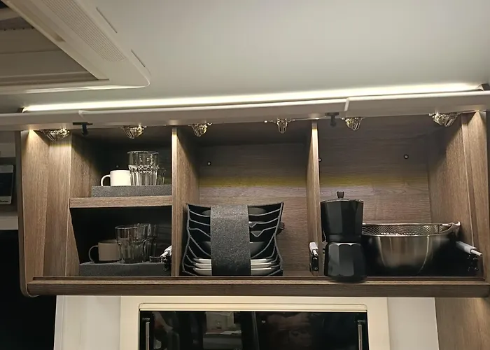 Komfortowy Kamper Na 4 Osoby Benimar Tessoro 463 Laziska (Boleslawiec)