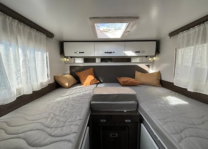 Komfortowy Kamper Na 4 Osoby Benimar Tessoro 463 Camping Laziska (Boleslawiec)